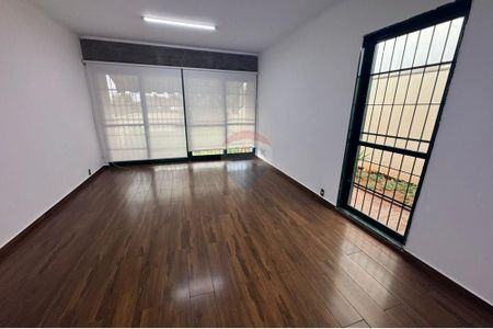 18_photo/94b9bee8d1.48faac5d4b90a348-ATLAS-0e171036-1518-4f3b-9bd2-037e5f6f6959.jpg de casa para alugar com 4 quartos, 500m² em Jardim Sumare, Ribeirão Preto