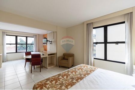 3_photo/94b9bef0fb.59e2a8b39dc3b007-ATLAS-0ed498bb-cf20-435a-a9b7-ce0d6673e74e.jpg de apartamento à venda com 1 quarto, 41m² em Centro, Ribeirão Preto