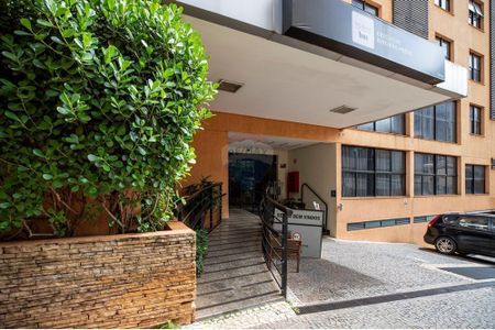 7_photo/94b9bef0fb.59e2a8b39dc3b007-ATLAS-289df17c-ade2-4360-83a4-1606158a2ef2.jpg de apartamento à venda com 1 quarto, 41m² em Centro, Ribeirão Preto