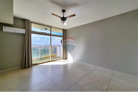 2_photo/94b9bef1ad.6b2453e70642c87c-ATLAS-058f854a-4e7c-4276-bbf0-74d3e0cfec2c.jpg de apartamento à venda com 4 quartos, 420m² em Centro, Ribeirão Preto