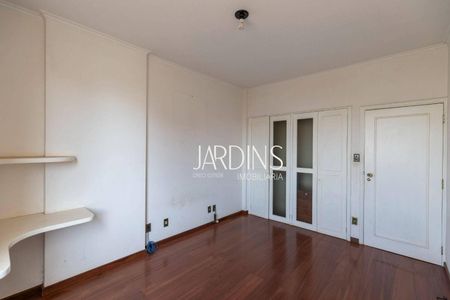 48_photo/94b9befa4b.f7fe6dbefd3a263e-ATLAS-47e00a50-4ccb-46e4-b6d8-a8d30082a567.jpg de apartamento à venda com 4 quartos, 404m² em Centro, Ribeirão Preto