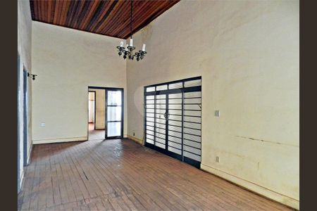 8_photo/94b9befa89.f0ecc906b832f777-ATLAS-ada349eb-287f-46d0-837a-dc1b2a8ce44c.jpg de casa à venda com 3 quartos, 189m² em Centro, Ribeirão Preto