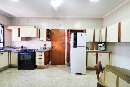 12_photo/94b9befb31.cda01c5f2bf1a0d1-ATLAS-4c15fc8c-12ac-47c0-8fd3-8a7b1f836b37.jpg de apartamento à venda com 3 quartos, 133m² em Centro, Ribeirão Preto