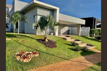 2_photo/94b9befc77.84d273d2e1abbbdc-ATLAS-0f8e7733-5e87-40f8-8bda-b68331577740.jpg de casa à venda com 3 quartos, 279m² em Centro, Ribeirão Preto