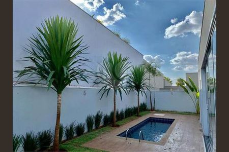 6_photo/94b9befc77.84d273d2e1abbbdc-ATLAS-8ce704bf-c236-49c7-b831-98ba1a1c0bda.jpg de casa à venda com 3 quartos, 279m² em Centro, Ribeirão Preto