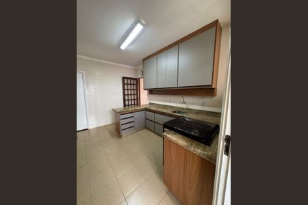 11_photo/94b9befcd5.b0307d7f09f846e2-ATLAS-8a17c284-ec43-4b6d-9502-7a89eb833a4f.jpg de apartamento à venda com 3 quartos, 134m² em Centro, Ribeirão Preto