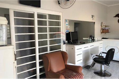 5_photo/94b9befdcd.48b3327475e5d0d0-ATLAS-57e32e9d-3497-4df1-beb5-46434b3f41d8.jpg de casa à venda com 4 quartos, 214m² em Centro, Ribeirão Preto