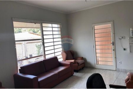 4_photo/94b9befdcd.48b3327475e5d0d0-ATLAS-705ca221-9f82-413e-862b-14d4e5327496.jpg de casa à venda com 4 quartos, 214m² em Centro, Ribeirão Preto