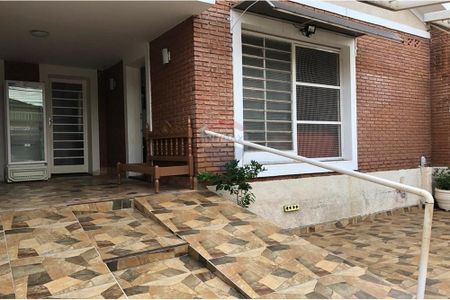 49_photo/94b9befdcd.48b3327475e5d0d0-ATLAS-7740a4da-e883-4949-aa15-4ca9bcbbe39d.jpg de casa à venda com 4 quartos, 214m² em Centro, Ribeirão Preto