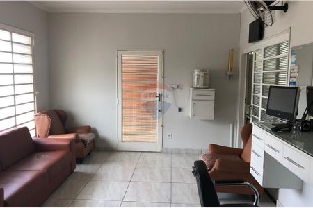 12_photo/94b9befdcd.48b3327475e5d0d0-ATLAS-9f2ddf57-d422-40a9-9212-b35fb86715ac.jpg de casa à venda com 4 quartos, 214m² em Centro, Ribeirão Preto