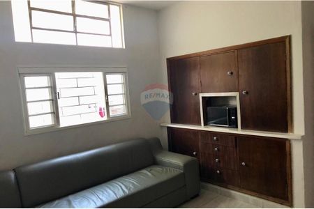 14_photo/94b9befdcd.48b3327475e5d0d0-ATLAS-f35dc6b8-047e-4e45-84e9-38f0e30e8c04.jpg de casa à venda com 4 quartos, 214m² em Centro, Ribeirão Preto