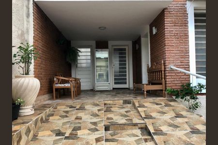 45_photo/94b9befdcd.e1cdcff0bb6ea4a7-ATLAS-85a6a6e2-84c5-4c1d-9ae6-42ba377c39ef.jpg de casa à venda com 4 quartos, 214m² em Centro, Ribeirão Preto