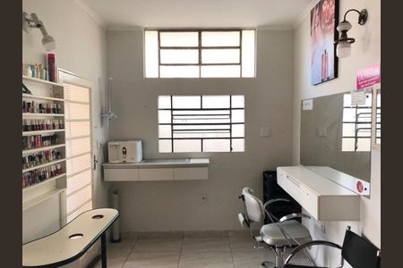 10_photo/94b9befdcd.e1cdcff0bb6ea4a7-ATLAS-aed34f19-d671-49a3-be42-2da73a28af74.jpg de casa à venda com 4 quartos, 214m² em Centro, Ribeirão Preto