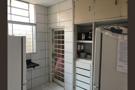 35_photo/94b9befdcd.e1cdcff0bb6ea4a7-ATLAS-e0bc3241-7008-43e6-aeeb-051100d368f7.jpg de casa à venda com 4 quartos, 214m² em Centro, Ribeirão Preto