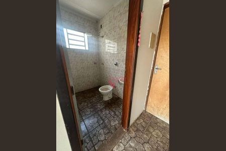 2_photo/94b9beff23.8b0cf79f22b0951f-ATLAS-8cfdaeef-a68a-4e28-8a5e-9a1f770f4c74.jpg de casa à venda com 3 quartos, 191m² em Campos Elísios, Ribeirão Preto