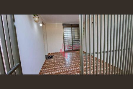 8_photo/94b9bf0045.ce30cd3f79d408a4-ATLAS-a317fa0b-5f7b-4b9c-b97b-cbd460e58990.jpg de casa à venda com 3 quartos, 114m² em Vila Tamandare, Ribeirão Preto