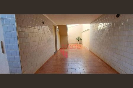 5_photo/94b9bf0045.ce30cd3f79d408a4-ATLAS-ff525636-15f9-4e06-9594-6db96966d9f7.jpg de casa à venda com 3 quartos, 114m² em Vila Tamandare, Ribeirão Preto