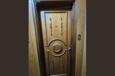 7_photo/94b9bf0281.ceff8192393c33de-ATLAS-3d543cf1-d6ef-46d2-ad11-3354e8b09dec.jpg de casa à venda com 3 quartos, 120m² em Centro, Ribeirão Preto