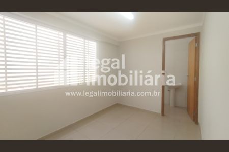 5_photo/94b9bf02e3.4d4092f871e47b0b-ATLAS-372211cb-2ee2-404d-9166-047cdbc2e91b.jpg de casa à venda com 1 quarto, 90m² em Jardim Mosteiro, Ribeirão Preto