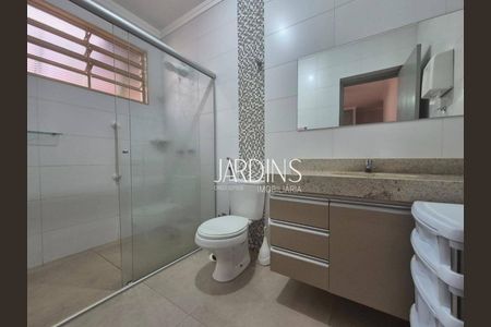 3_photo/94b9bf1009.5967fec49d2dda6e-ATLAS-eaef0ebf-d1ed-4f96-9b97-e66ed1dd8dac.jpg de casa à venda com 4 quartos, 132m² em Jardim Paulista, Ribeirão Preto