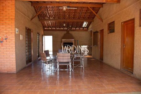 11_photo/94b9bf11bd.320d3f79ef1dd034-ATLAS-2cdbe86c-7791-467b-ab6b-6d13e6968bd6.jpg de casa à venda com 4 quartos, 374m² em Jardim Paulistano, Ribeirão Preto