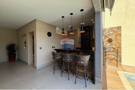 37_photo/94b9bf13dd.c91e287b7d37385c-ATLAS-033b4aec-9357-4c7a-bbf8-7bdafdd79232.jpg de casa à venda com 4 quartos, 280m² em Jardim Paulistano, Ribeirão Preto