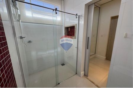 30_photo/94b9bf13dd.c91e287b7d37385c-ATLAS-57cfbc0d-2c83-4382-bd05-ca79b90dd6f4.jpg de casa à venda com 4 quartos, 280m² em Jardim Paulistano, Ribeirão Preto