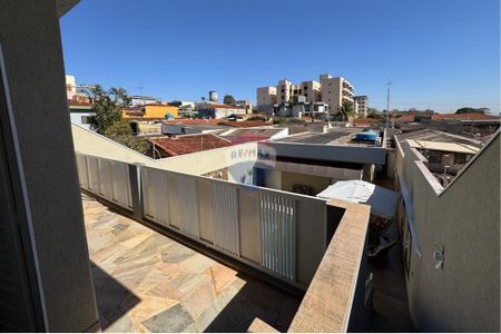 49_photo/94b9bf13dd.c91e287b7d37385c-ATLAS-8756021b-55c6-4ef3-b81d-2fe274e9eee5.jpg de casa à venda com 4 quartos, 280m² em Jardim Paulistano, Ribeirão Preto