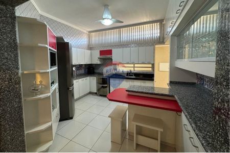 6_photo/94b9bf13dd.c91e287b7d37385c-ATLAS-aa2b31a4-437d-4e12-a6a1-1ddf24f7ec2d.jpg de casa à venda com 4 quartos, 280m² em Jardim Paulistano, Ribeirão Preto