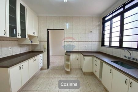 27_photo/94b9bf1501.bf04a269ba7c607c-ATLAS-7e5082d7-1989-47d6-95ae-fb344432db4b.jpg de casa à venda com 3 quartos, 237m² em Parque dos Bandeirantes, Ribeirão Preto