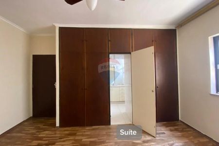 23_photo/94b9bf1501.bf04a269ba7c607c-ATLAS-e9f2f868-6cd4-40dc-b4ae-191a2eaedb67.jpg de casa à venda com 3 quartos, 237m² em Parque dos Bandeirantes, Ribeirão Preto