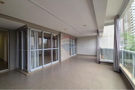 4_photo/94b9bf15bb.48faac5d4b90a348-ATLAS-6cb4fa59-9ec4-410e-98d1-d83a4b9f9dad.jpg de apartamento para alugar com 4 quartos, 228m² em Subsetor Leste - 2 (L-2), Ribeirão Preto