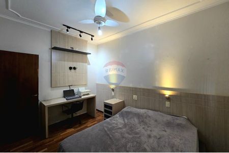 43_photo/94b9bf1899.f1ebba836060b494-ATLAS-e74e0ceb-51a0-44b4-a4a3-05937d00ce8c.jpg de casa à venda com 4 quartos, 211m² em Jardim Macedo, Ribeirão Preto