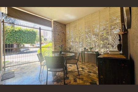 6_photo/94b9bf1929.439d9547d09156f2-ATLAS-235cdad6-5d1d-4185-a2e7-e464c2cf0ba9.jpg de casa à venda com 3 quartos, 223m² em Jardim Macedo, Ribeirão Preto