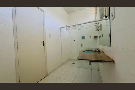 24_photo/94b9bf1929.439d9547d09156f2-ATLAS-da96e438-98ed-4d84-b592-ecc5374cfe56.jpg de casa à venda com 3 quartos, 223m² em Jardim Macedo, Ribeirão Preto