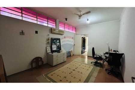 3_photo/94b9bf1929.826320bd9fe033a1-ATLAS-0b364750-b9bf-4e8b-b7e8-b9455dfd51bd.jpg de casa à venda com 3 quartos, 224m² em Jardim Macedo, Ribeirão Preto