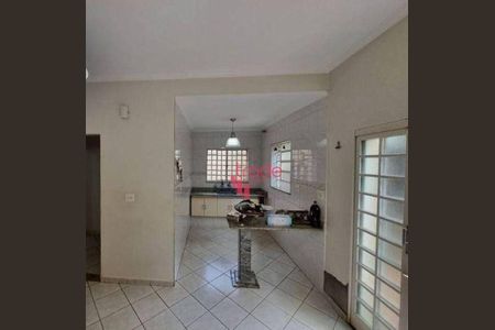 7_photo/94b9bf1cc5.04da298f2ec4ca4e-ATLAS-92e19ba3-bf68-4e74-a51c-f2c56fa7c7c1.jpg de casa à venda com 3 quartos, 213m² em Jardim Mosteiro, Ribeirão Preto