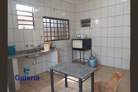 10_photo/94b9bf1d8d.8c2ca795ebaebe51-ATLAS-62fb8c7b-d6b0-4152-93da-0c3b66cc259d.jpg de casa para alugar com 4 quartos, 150m² em Centro, Ribeirão Preto