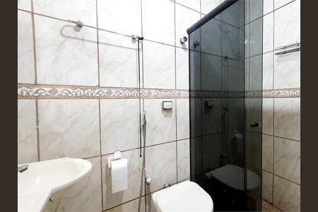 12_photo/94b9bf1d99.614b6dbc1122d364-ATLAS-39d38897-1eb4-48e3-9b7c-fcecdcf95e4e.jpg de casa à venda com 4 quartos, 245m² em Centro, Ribeirão Preto