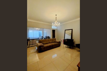 6_photo/94b9bf1f4d.59b9fa3339c8dcb8-ATLAS-37ccffe4-b6e5-4a97-a148-a0a64219bddc.jpg de casa à venda com 3 quartos, 218m² em Jardim Macedo, Ribeirão Preto