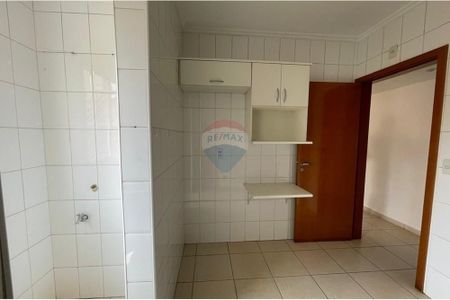 11_photo/94b9bf1fc3.f00023bb9500b18e-ATLAS-3cfa5cfe-ef4a-4b8b-81e4-26fd4fed6068.jpg de apartamento à venda com 2 quartos, 80m² em Vila Seixas, Ribeirão Preto