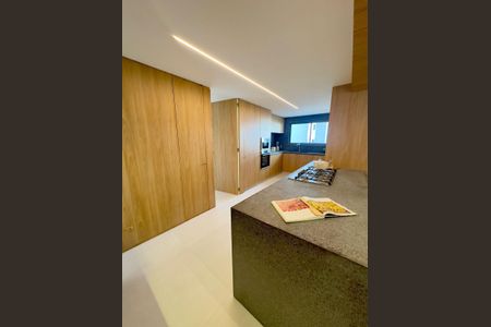 10_photo/94b9bf202f.4e1a6e6486a440d9-ATLAS-ffbf7e7b-1a1b-4e6b-9846-2a96d1ae3d40.jpg de apartamento à venda com 4 quartos, 206m² em Vila Seixas, Ribeirão Preto