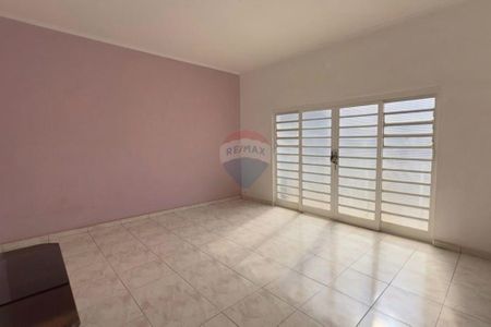 26_photo/94b9bf20dd.6e53403f950fb4ab-ATLAS-b82b85a4-2f27-4c7a-b24d-86f3099c2b39.jpg de casa à venda com 3 quartos, 174m² em Jardim Sao Luiz, Ribeirão Preto