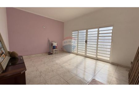 24_photo/94b9bf20dd.6e53403f950fb4ab-ATLAS-c826701a-7b0a-4581-9479-bfde3fd6a700.jpg de casa à venda com 3 quartos, 174m² em Jardim Sao Luiz, Ribeirão Preto