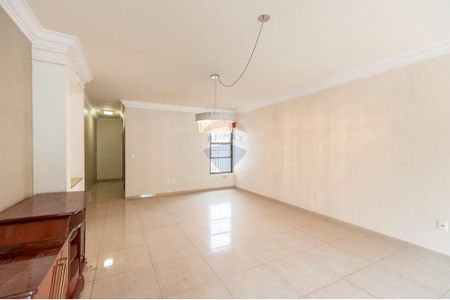 2_photo/94b9bf2279.5201f2b37237fe26-ATLAS-072271f8-48a2-46ff-9be4-cabec6b2952f.jpg de casa à venda com 5 quartos, 421m² em Jardim Macedo, Ribeirão Preto