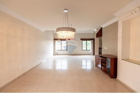 6_photo/94b9bf2279.5201f2b37237fe26-ATLAS-11e5d80e-9975-40ce-bd6c-8c4d399802aa.jpg de casa à venda com 5 quartos, 421m² em Jardim Macedo, Ribeirão Preto