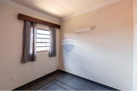 11_photo/94b9bf2279.5201f2b37237fe26-ATLAS-24fa91e4-76b3-4a17-b5e2-32ee3bfd74a9.jpg de casa à venda com 5 quartos, 421m² em Jardim Macedo, Ribeirão Preto