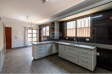 41_photo/94b9bf2279.5201f2b37237fe26-ATLAS-92f76971-2e6f-4ccb-93d3-21c9c3dfe2ef.jpg de casa à venda com 5 quartos, 420m² em Jardim Macedo, Ribeirão Preto