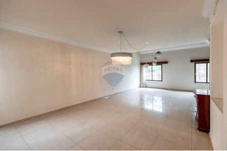 13_photo/94b9bf2279.5201f2b37237fe26-ATLAS-c5c11682-6aa7-4dbe-b2a9-ebdfc9fca7e9.jpg de casa à venda com 5 quartos, 420m² em Jardim Macedo, Ribeirão Preto