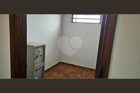 27_photo/94b9bf2327.51e9d72e285c0521-ATLAS-8d9a031b-197e-4e3a-bada-57ef595af523.jpg de casa à venda com 3 quartos, 262m² em Jardim Palma Travassos, Ribeirão Preto